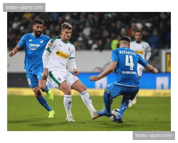 战术分析:门兴格拉德巴赫如何通过频繁的前场任意球制造持续压力 战术分析:门兴格拉德巴赫如何通过频繁的前场任意球制造持续压力